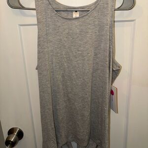 New with tags Women's Gray Sleeveless Tank Top